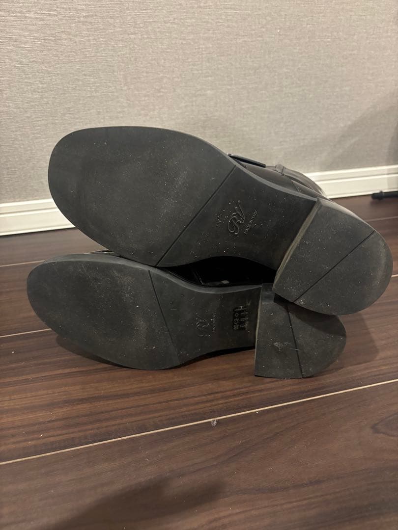 Roger vivier ロジェビビエ　ブーツ