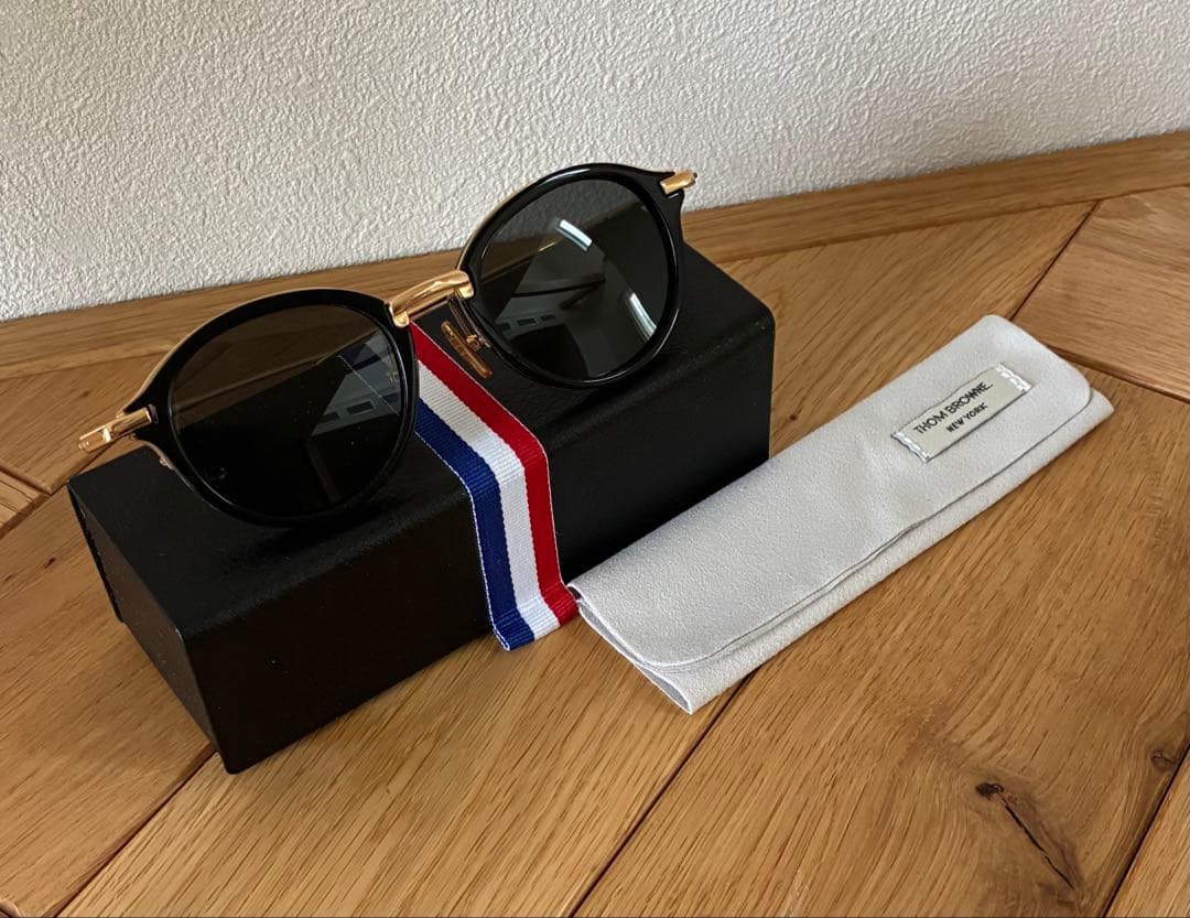 即日配送 / THOM BROWN トムブラウン サングラス 49◻︎21-150