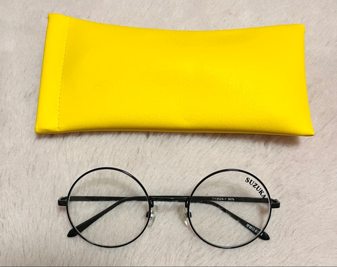 新しい学校のリーダーズ　SUZUKA スズカのメガネ