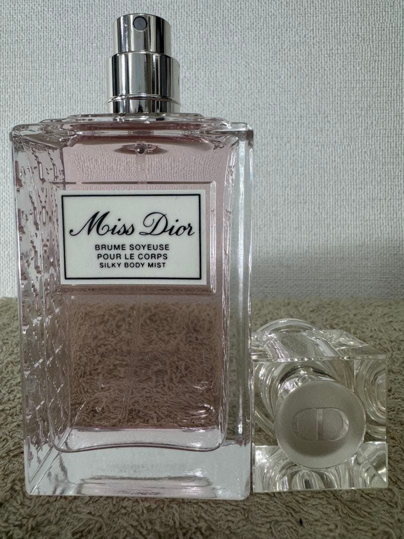 【未使用に近い】ティファニーローズゴールド30ml＆ディオールボディミスト100