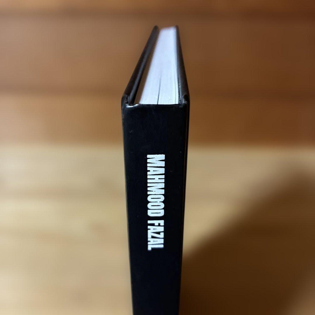 アート・デザイン・音楽 THE DIARY OF A HITMAN BY MAHMOOD FAZAL