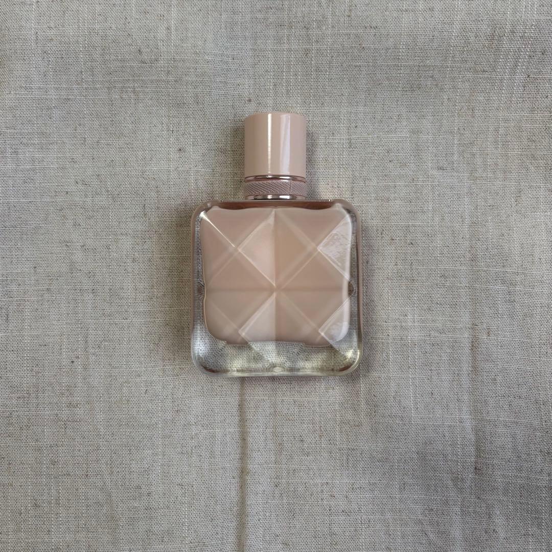 GIVENCHY IRRESISTIBLE EDP ヌード ベルベット　35ml