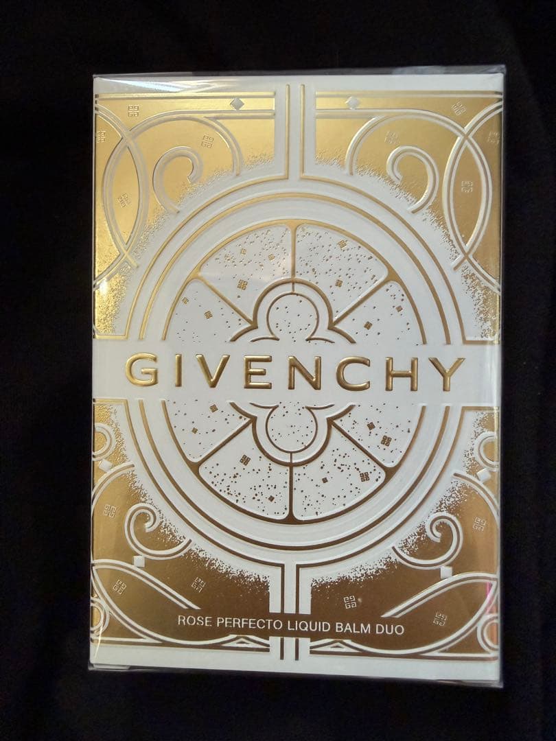 ジバンシー　ローズ・パーフェクト・リキッド リップ バームセット　001 011