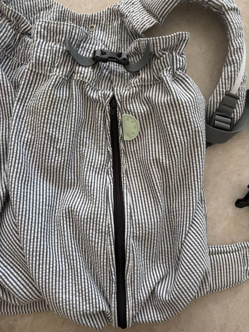 ウィーゴツイン　双子用　ストライプ　抱っこ紐・おんぶ紐