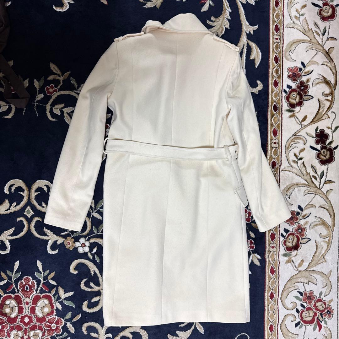 GUCCI ホワイト トレンチコート ベルト付き