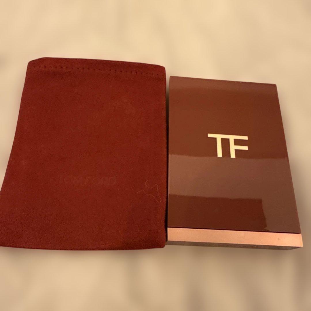 TOM FORD アイカラークウォード 01RE