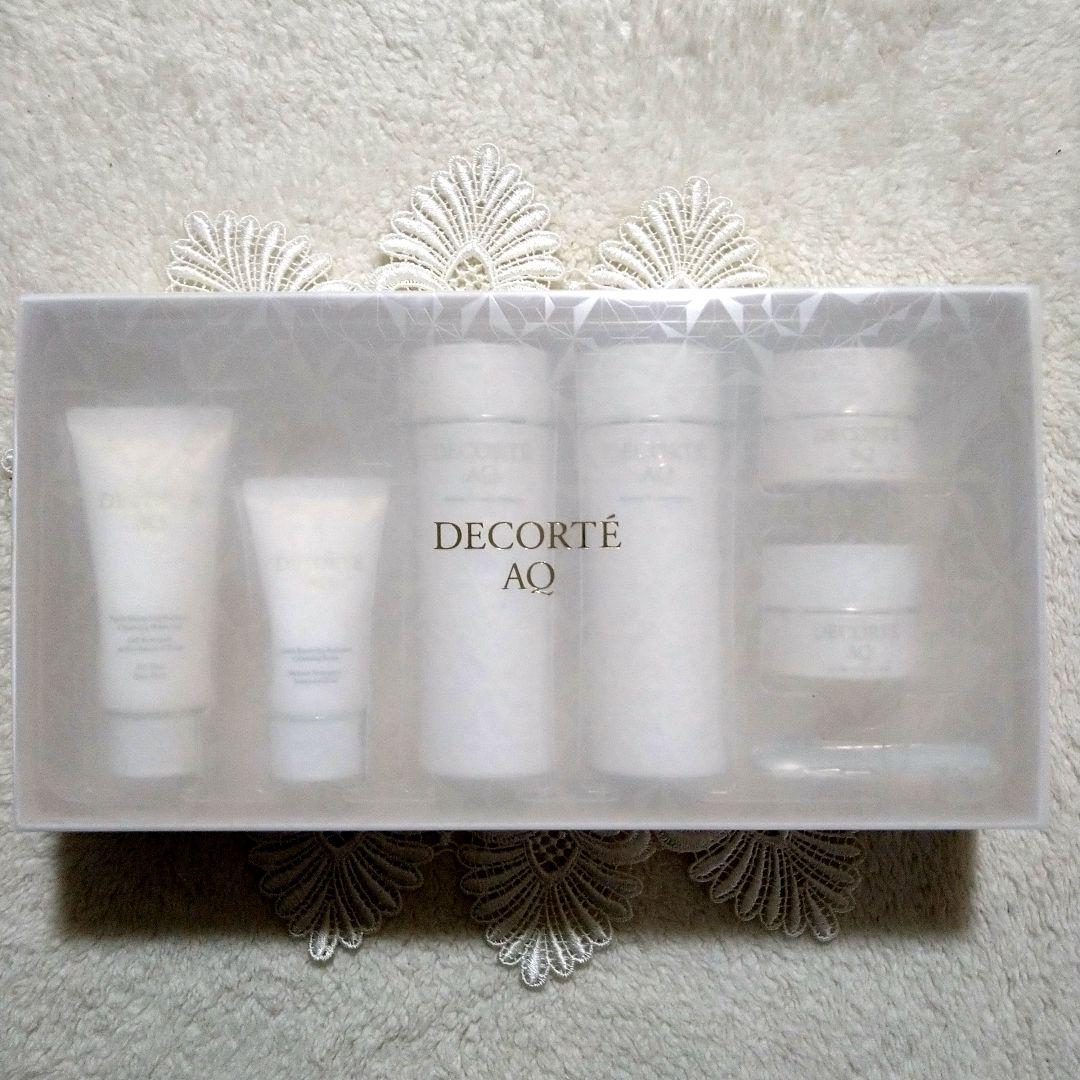 【新品】コスメデコルテ♥ＡＱ ラディアンス コフレ ★サンプル付き 限定・完売品