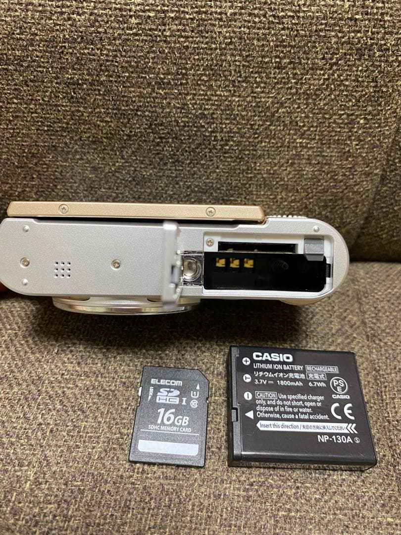 CASIO EXILIM EX-ZR1800 ゴールド