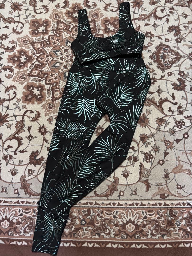 値下げ　ジャザサイズ　ブラトップ　レギンス