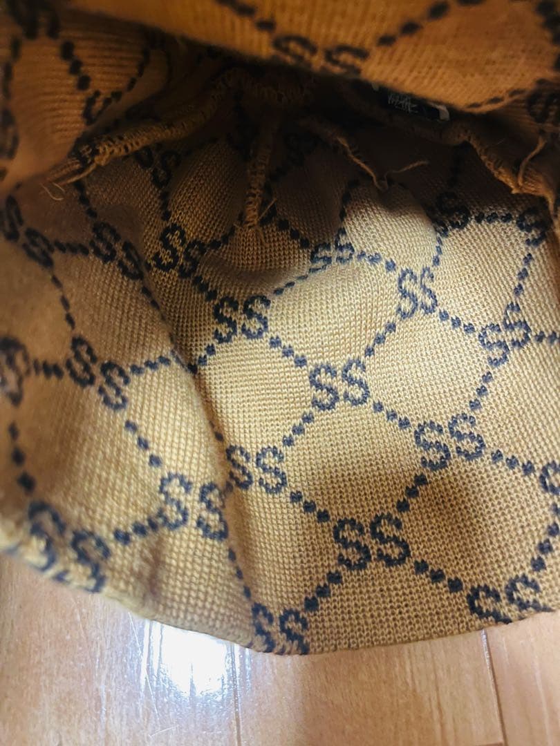 オールド　ステューシー　モノグラム ビーニー　　　ニット帽