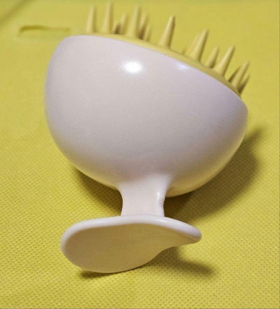 スカルプブラシ　ピンク　頭皮マッサージ