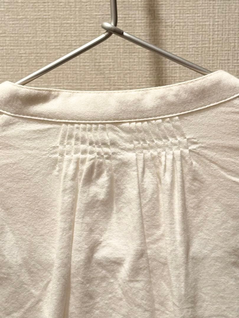 pheeta フィータ　タック　刺繍　シャツ　ブラウス