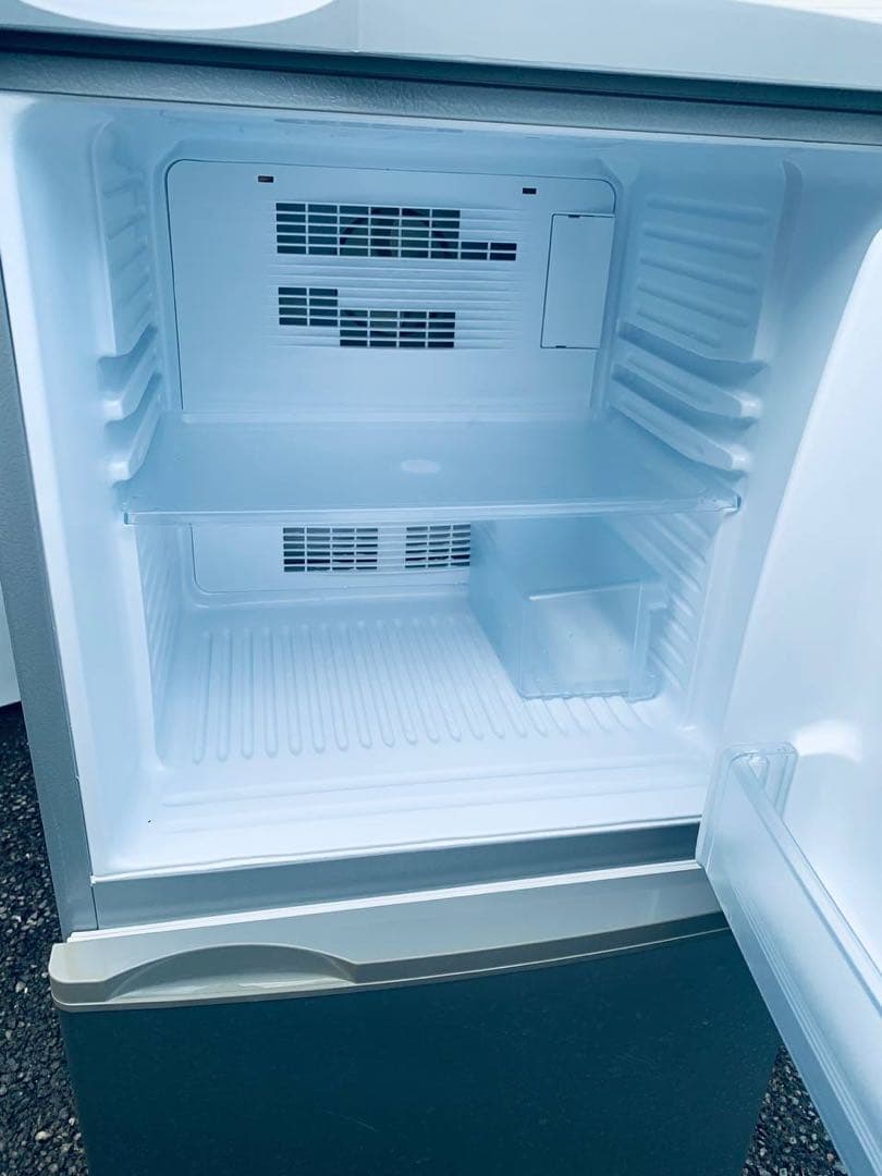 送料設置無料　AQUA ノンフロン冷凍冷蔵庫　AQR-141F