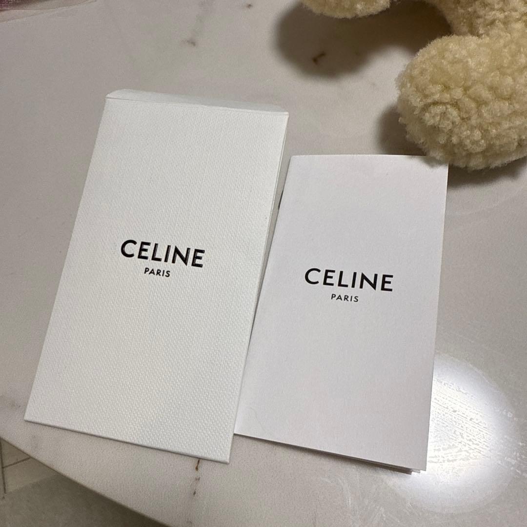 新品　付属品完備　CELINE セリーヌ　トリオンフ ポンポンチャーム