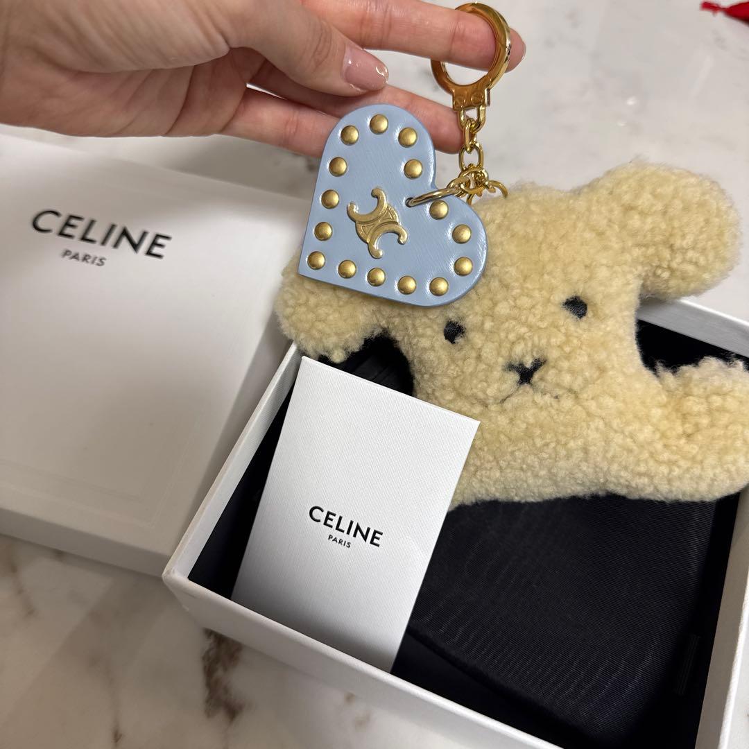 新品　付属品完備　CELINE セリーヌ　トリオンフ ポンポンチャーム