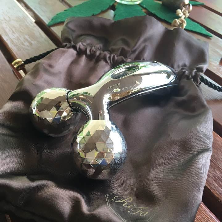 美顔器  美顔ローラー refa 正規品 リファカラット  リファ