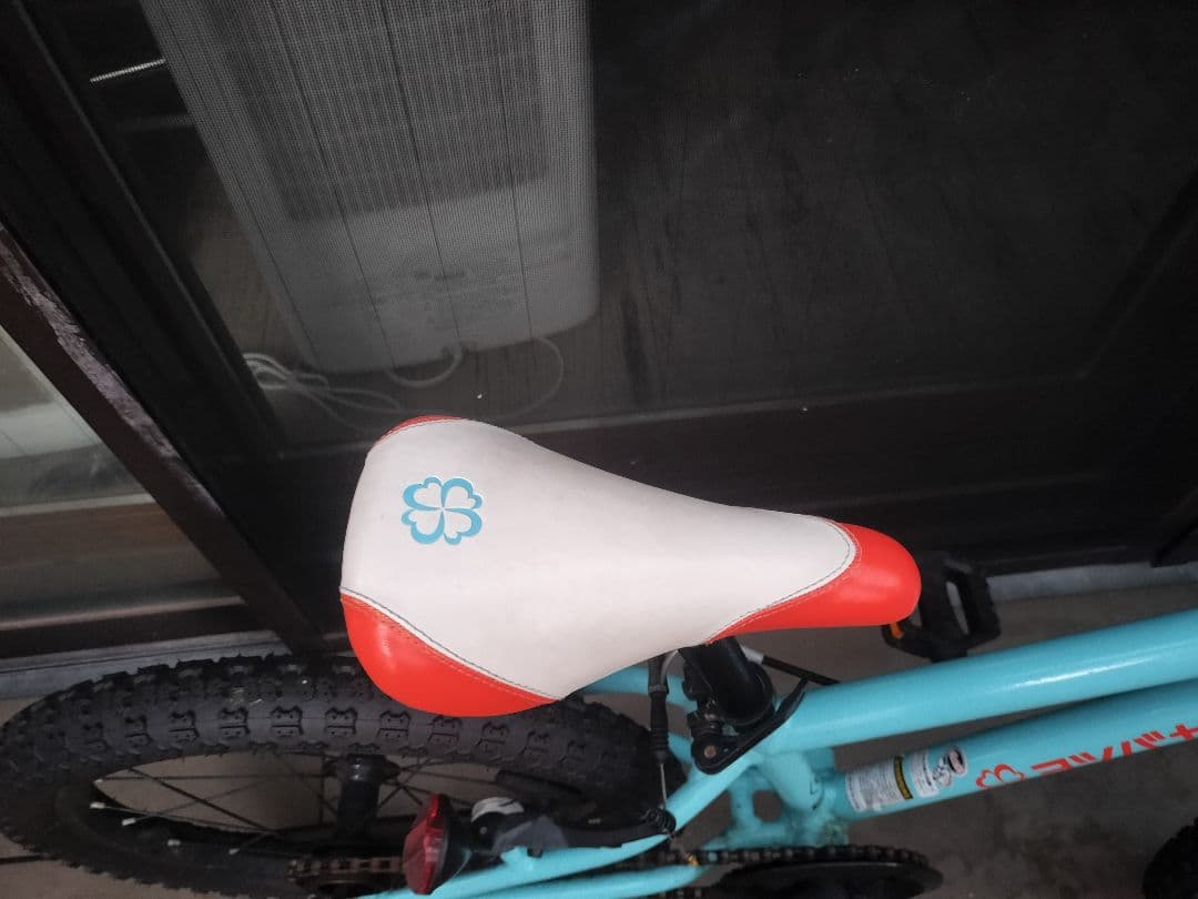 ヨツバサイクル　18インチ　ラムネブルー(送料込 ※北海道、沖縄は追加料金)