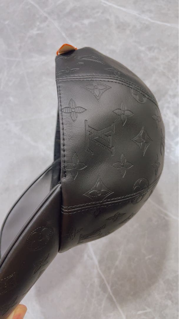 ルィヴィトン　キャップ・モノグラム シャドウ☆美品☆早い者勝ち☆帽子☆断捨離