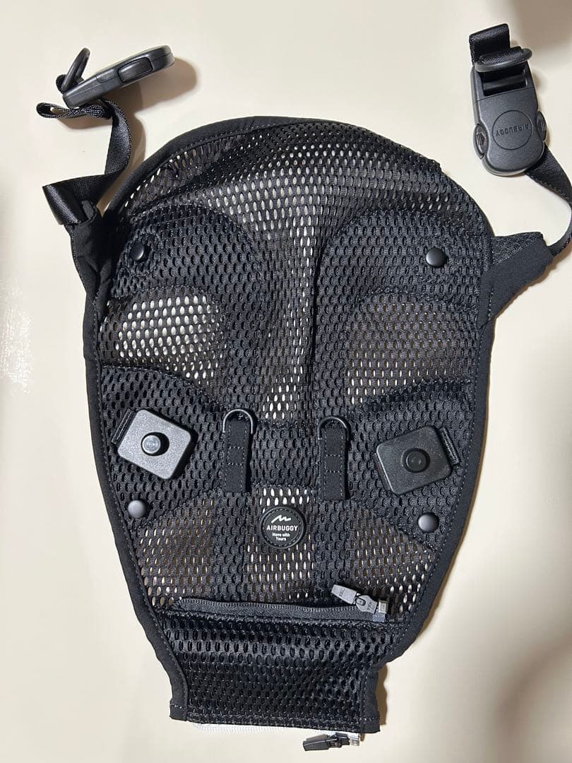 【極美品】エアバギー ベビーキャリア 抱っこ紐