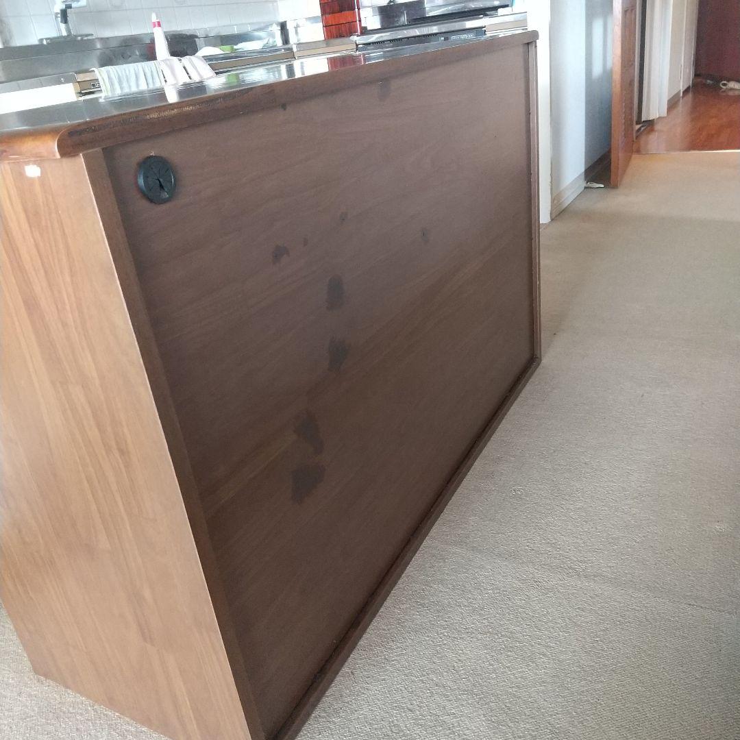 木製4ドアキャビネット 2口コンセント付き　株式会社又七木工社