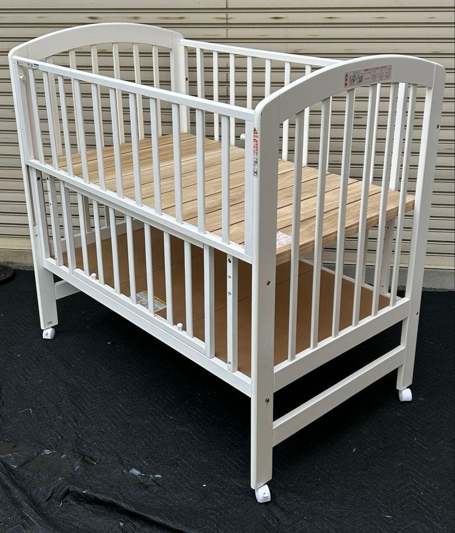 【引取・配達】　カトージ　ハイポジションベビーベッド アーチ（白）尼崎・大阪　A