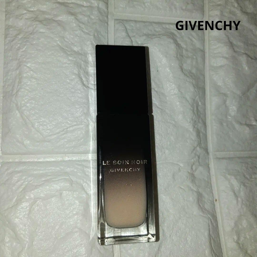 LE SOHN NOIR GIVENCHYソワンノワールセラムファンデーション