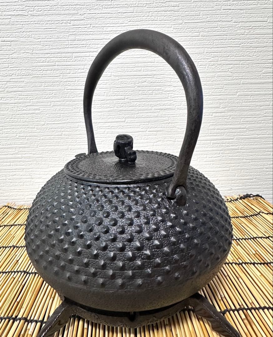 未使用品　南部成龍堂鋳造所　斎峰　及川光正造　大アラレ　南部鉄瓶　南部鉄器