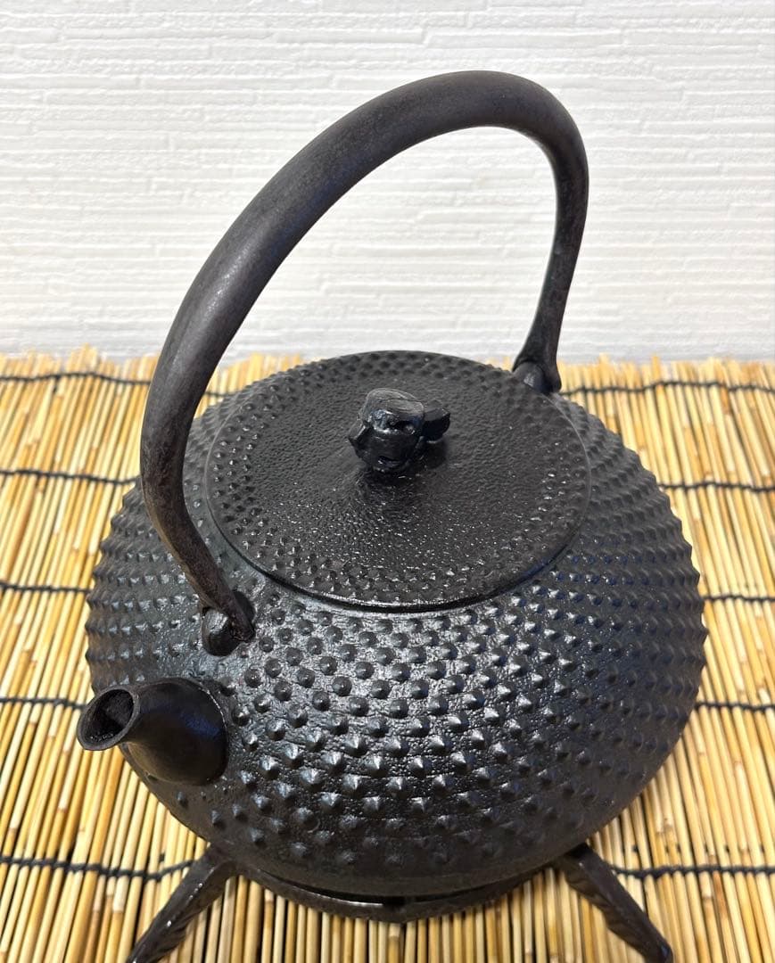 未使用品　南部成龍堂鋳造所　斎峰　及川光正造　大アラレ　南部鉄瓶　南部鉄器