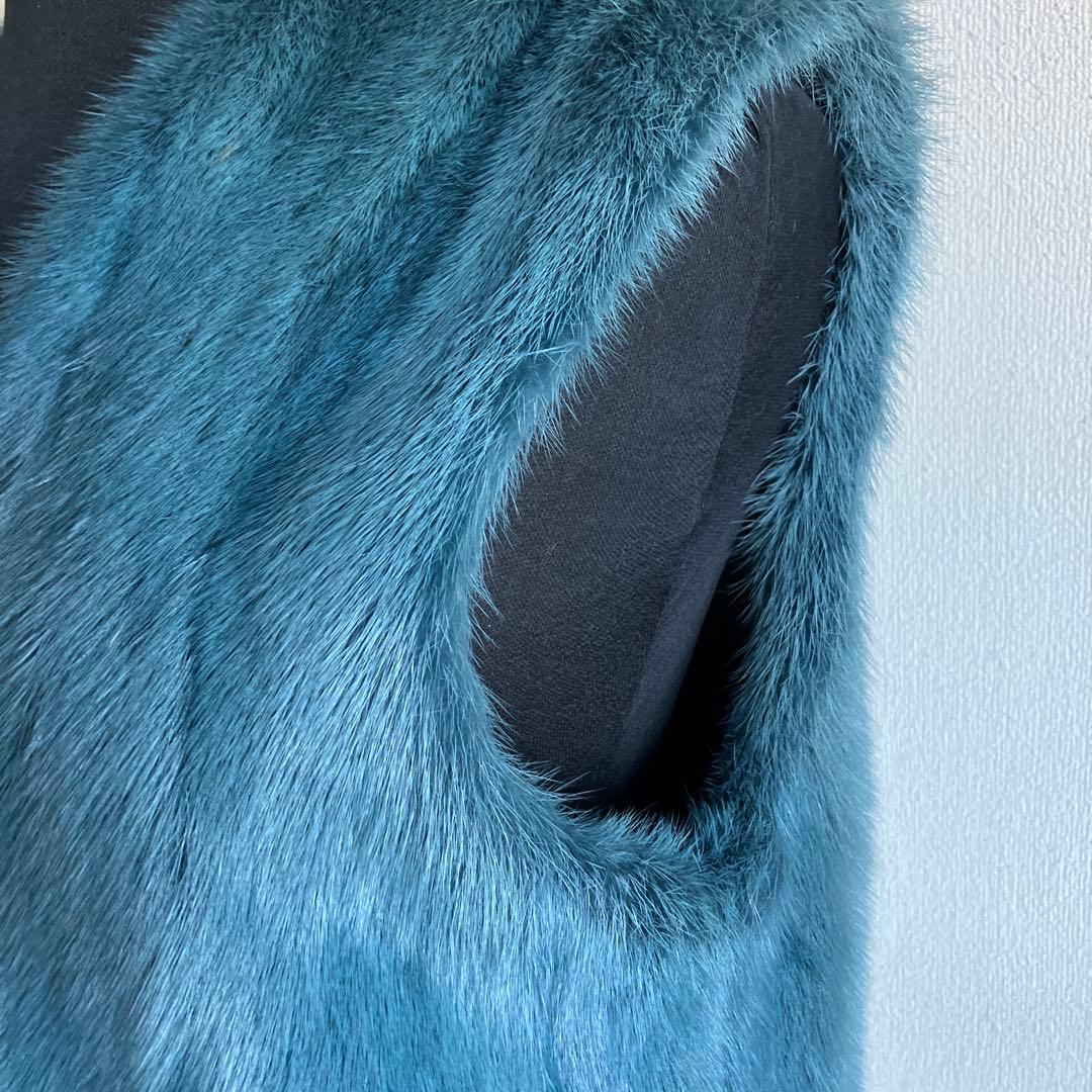 ミンクベスト　ブルー　少し日焼けあり