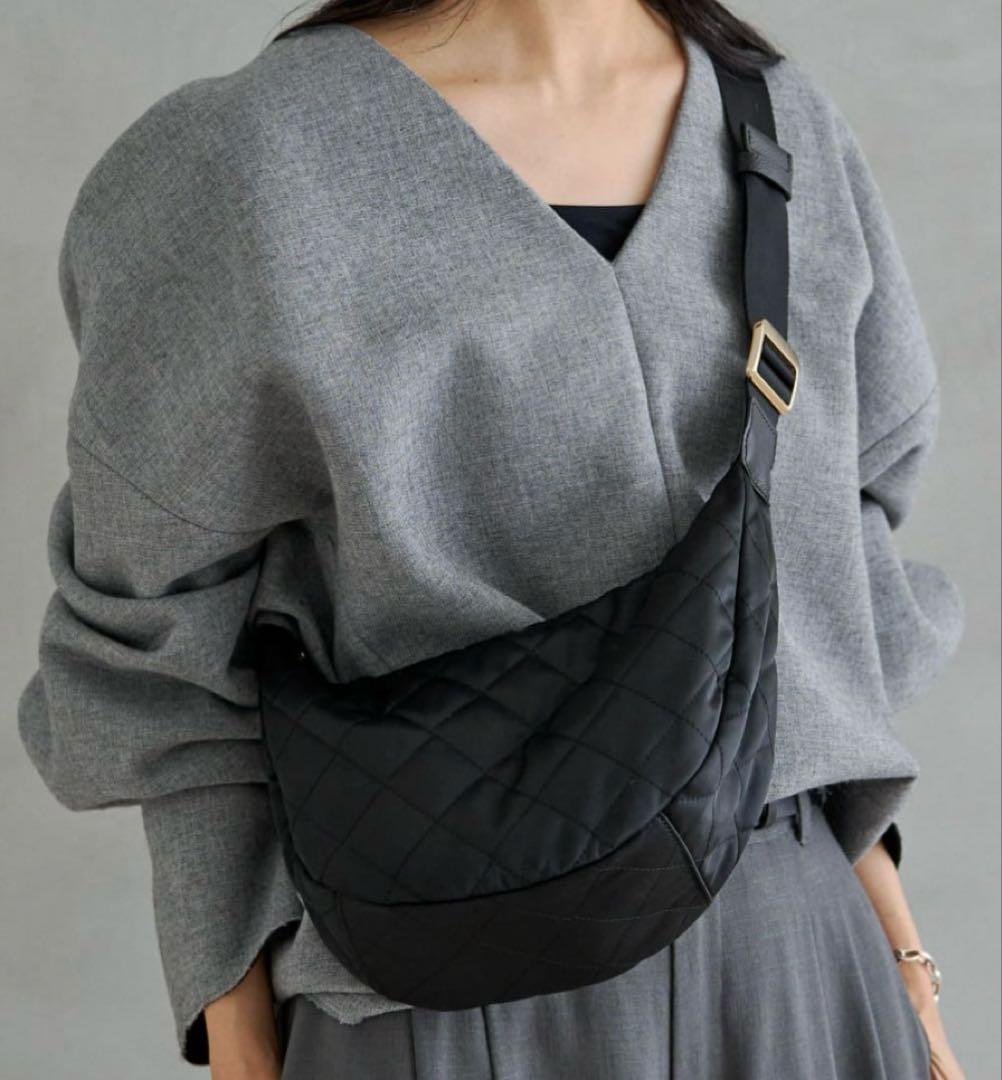 russet キルティングラウンドショルダーバッグ