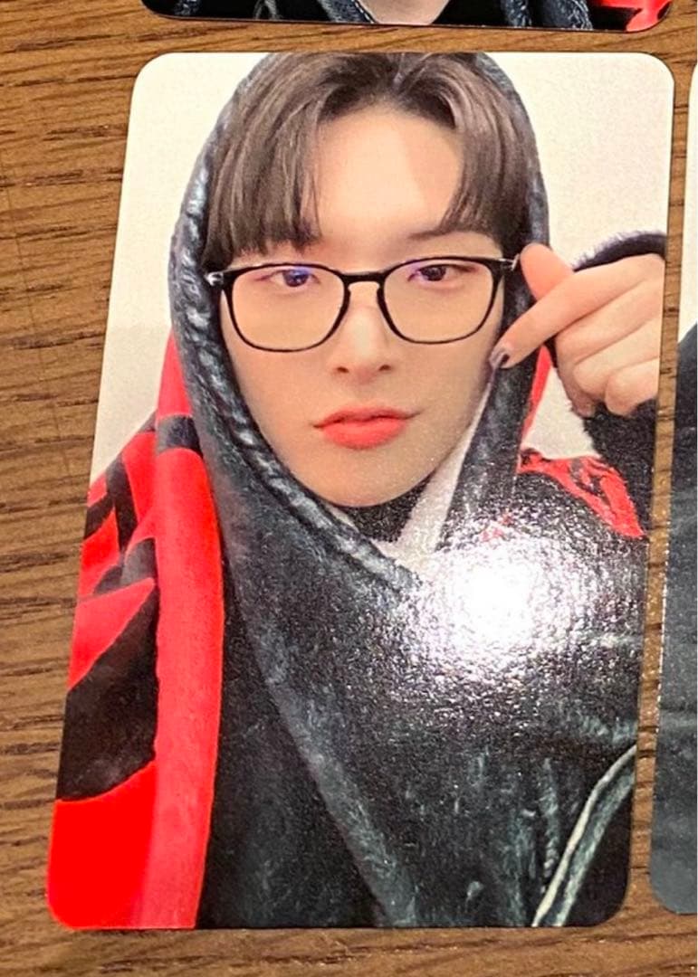 Ateez アチズ　ミンギ　sbs  歌謡祭  サノク　トレカ