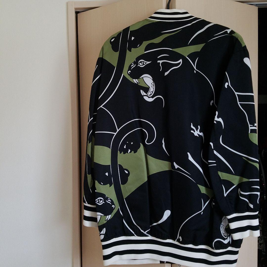 ヴァレンチノ　ブルゾン