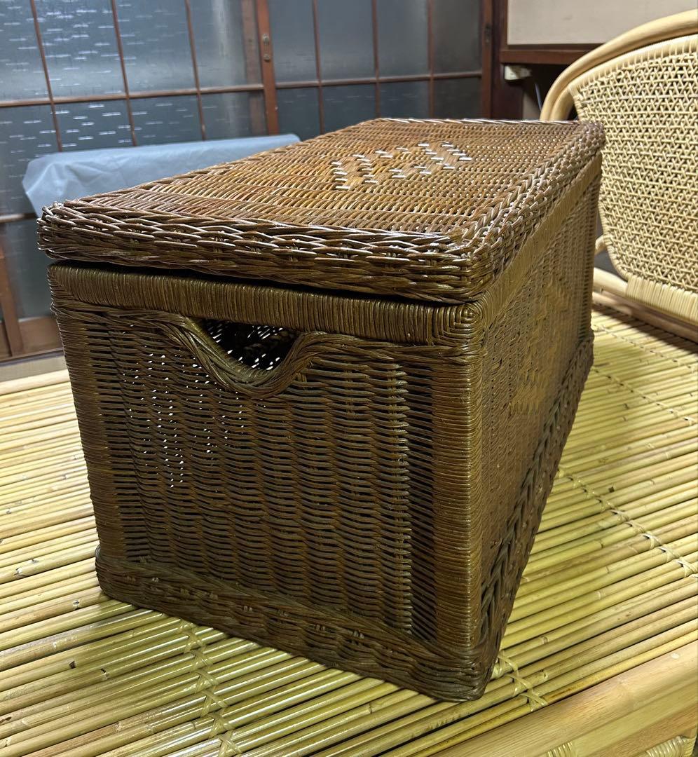 【1/3まで】ラタン　籐　蓋付き収納ボックス　コンテナ　アンティーク　アジアン