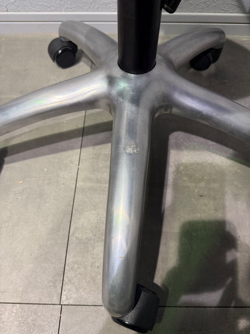 アーユル・チェアー　キャスタータイプ　プレミアムモデル　01ゼロワン