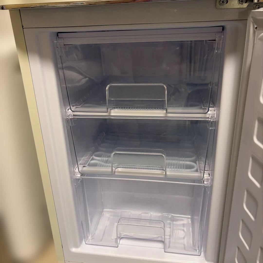 アイリスオーヤマ　レトロ冷凍冷蔵庫 130L　2024年式 PRR-142D