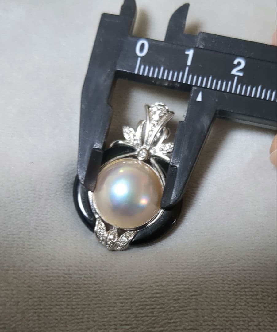 パール ペンダントトップ