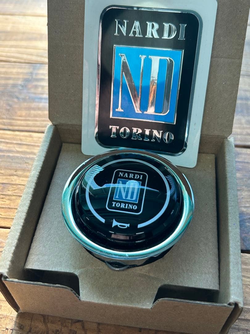 ナルディNARDIステアリングCompetitionコンペティション330