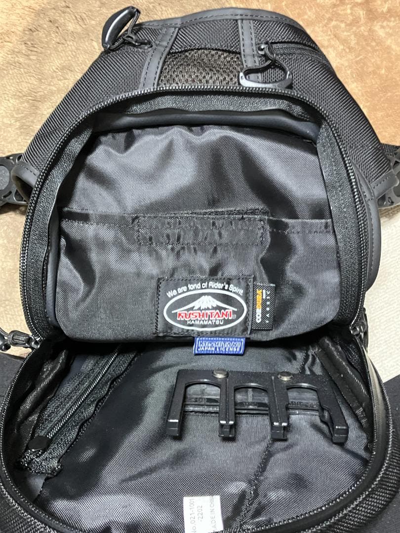 KUSHITANI クシタニ　レッグバッグ　K-3588　新同美品