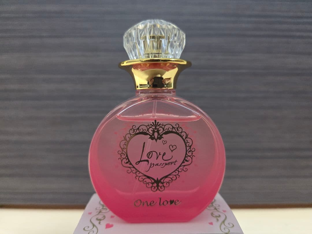 新品未使用　ラブパスポート　ワンラブ　オードパルファム　香水　30ml