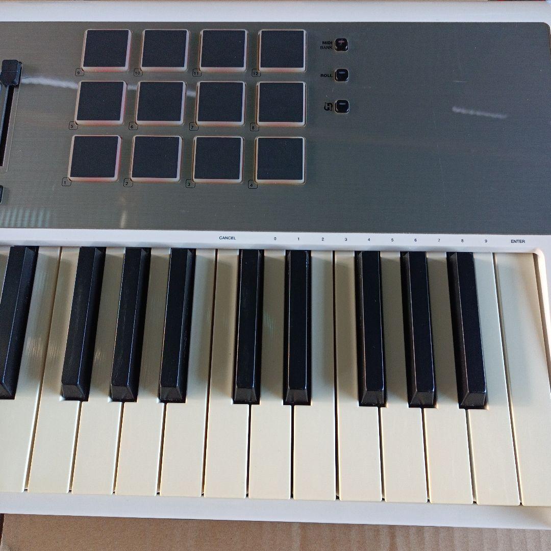 M-Audio Axiom air 61 MIDIコントローラー