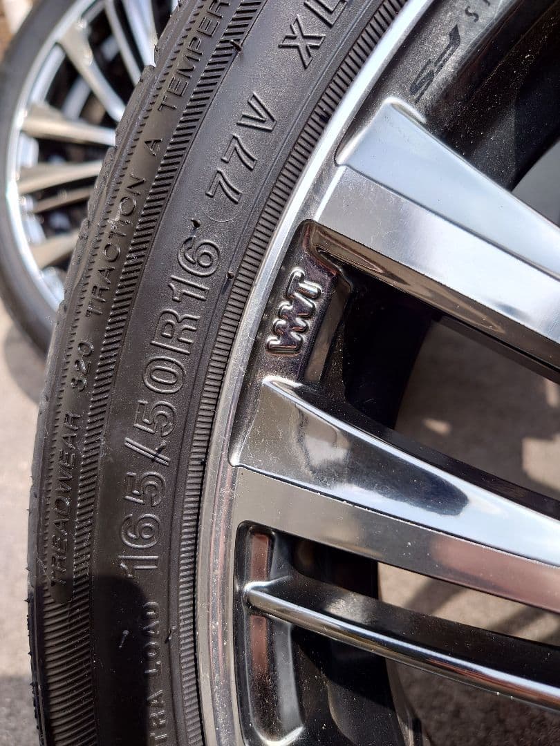 １６インチ　タイヤアルミ４本セット