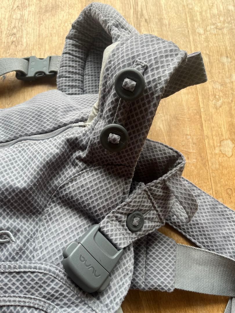 NUNA 抱っこ紐 グレー メッシュ