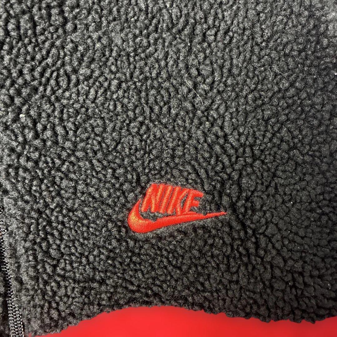 NIKEナイキ　リバーシブル　ナイロンジャケット　フリース　刺繍ロゴ　ブラック赤