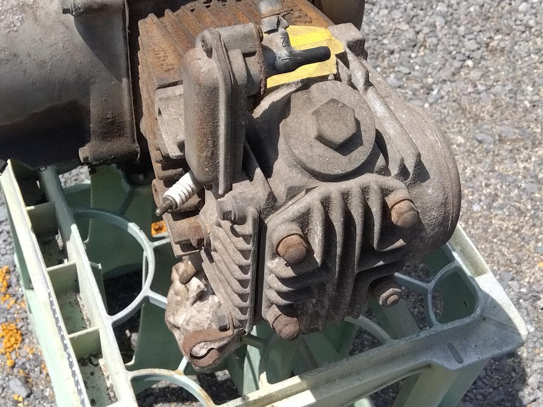 ホンダ　シャリー　6V CDI 純正49cc AT エンジン