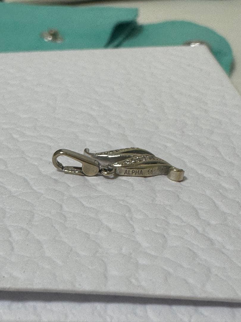 NOMBRE ゆきざき　イニシャルチャーム M K18 ダイヤ ホワイトゴールド