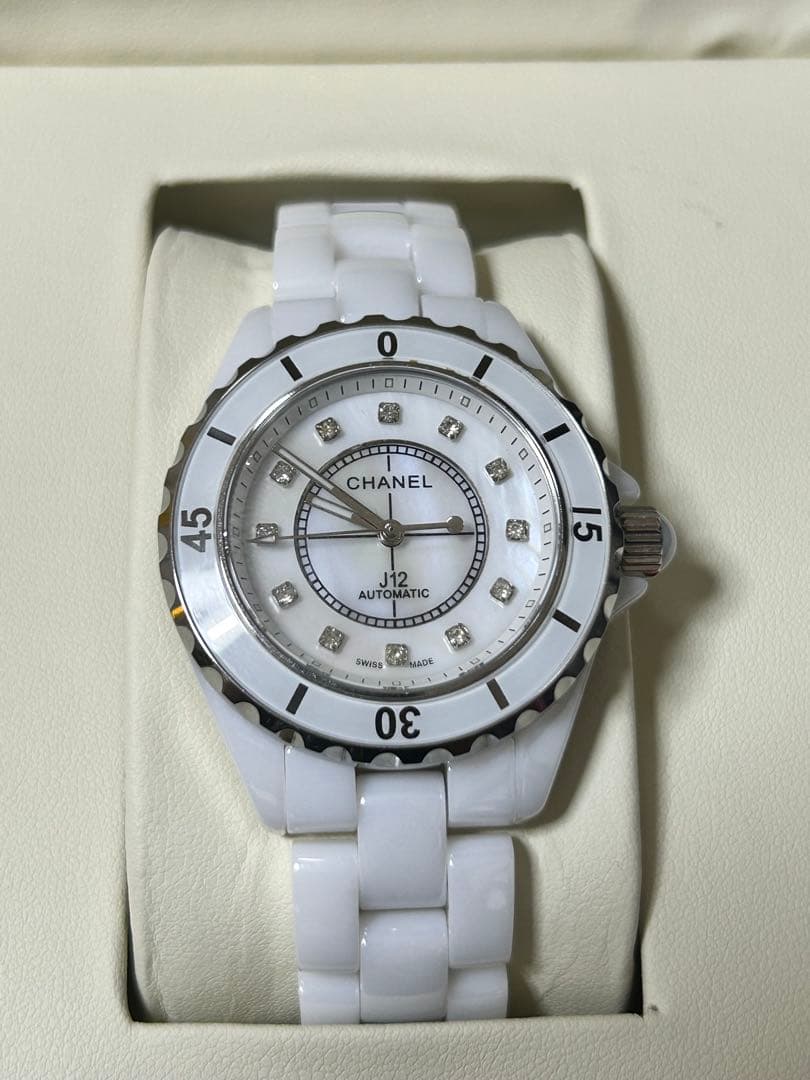 CHANEL J12 ホワイトセラミック 時計