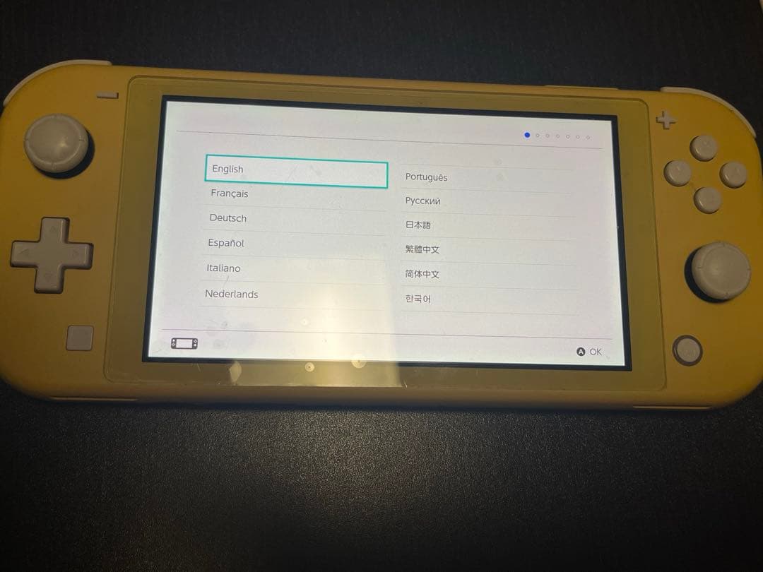 Nintendo Switch Lite イエロー 本体と充電器付き