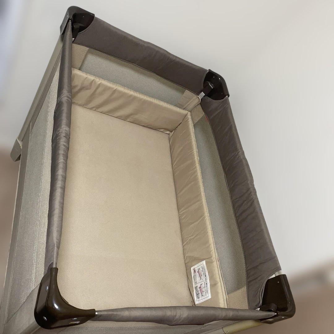 s*e様 アップリカ　ココネルエアー　ベビーベッド