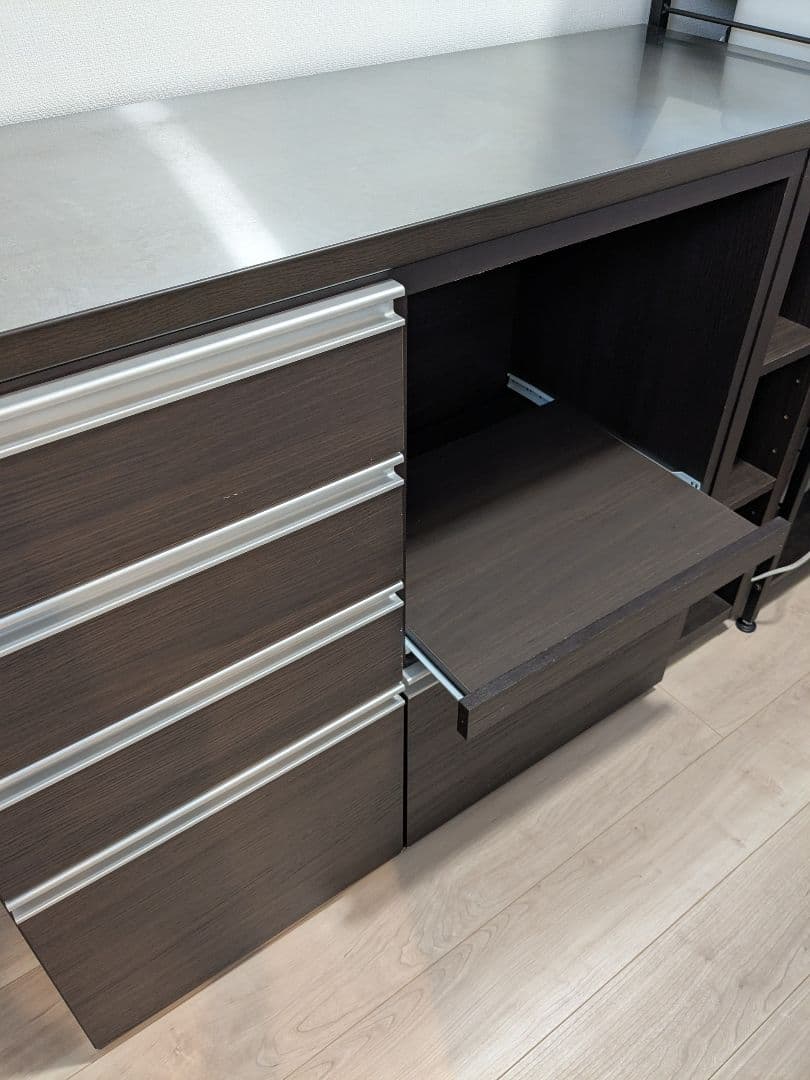 伸長式キッチン収納