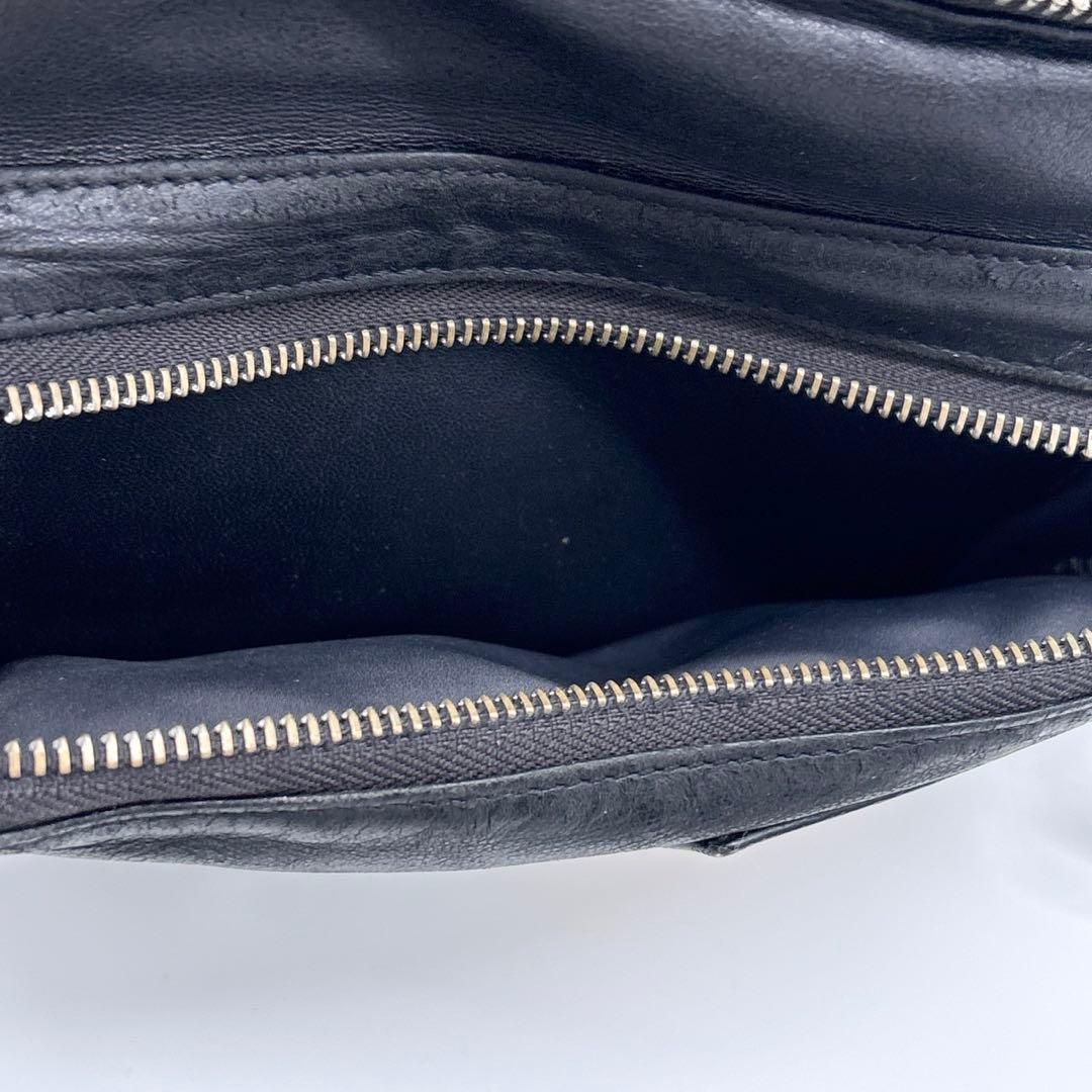 LOEWE ロエベ レザー ボディバッグ アナグラムパッチ ブラック スペイン製